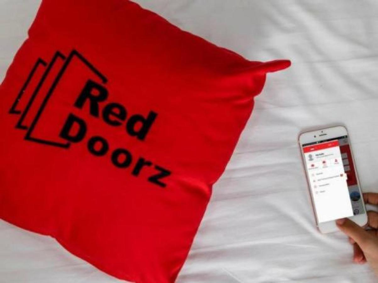 Reddoorz Near Jalan Gatot Subroto Medan Hotell Exteriör bild